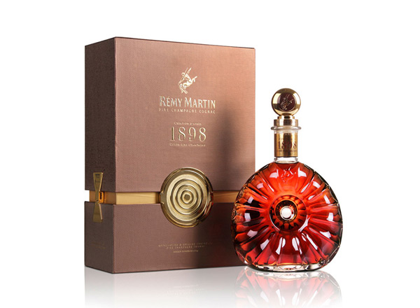 万州回收人头马1898（RémyMartin Vintage）优质香槟区干邑白兰地洋酒
