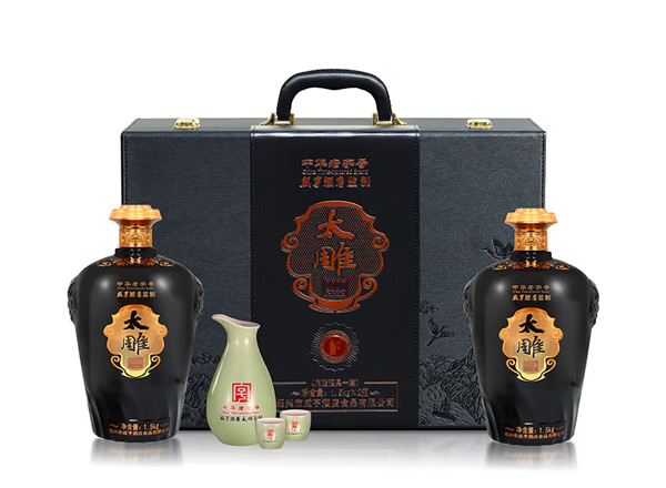 万州咸亨酒店太雕黄酒回收太雕2007原酿礼盒1.5kg*2糯米酒半甜绍兴黄酒